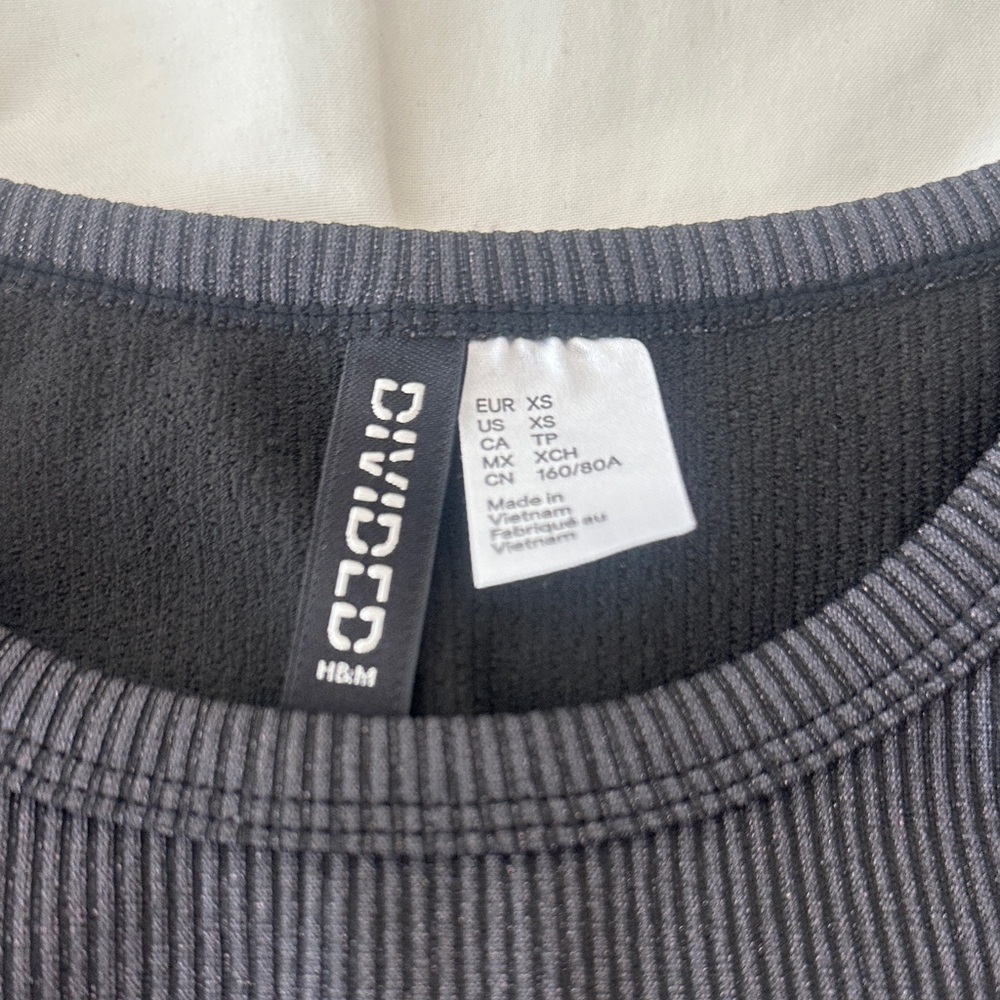 H&M Ribbed Top - Picture 2 of 3